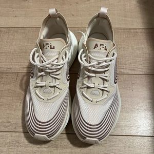 APL Streamline women’s size 7 neutral